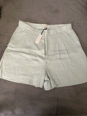 Banana Republic Light Blue Pleated Linen-Blend Women's Shorts